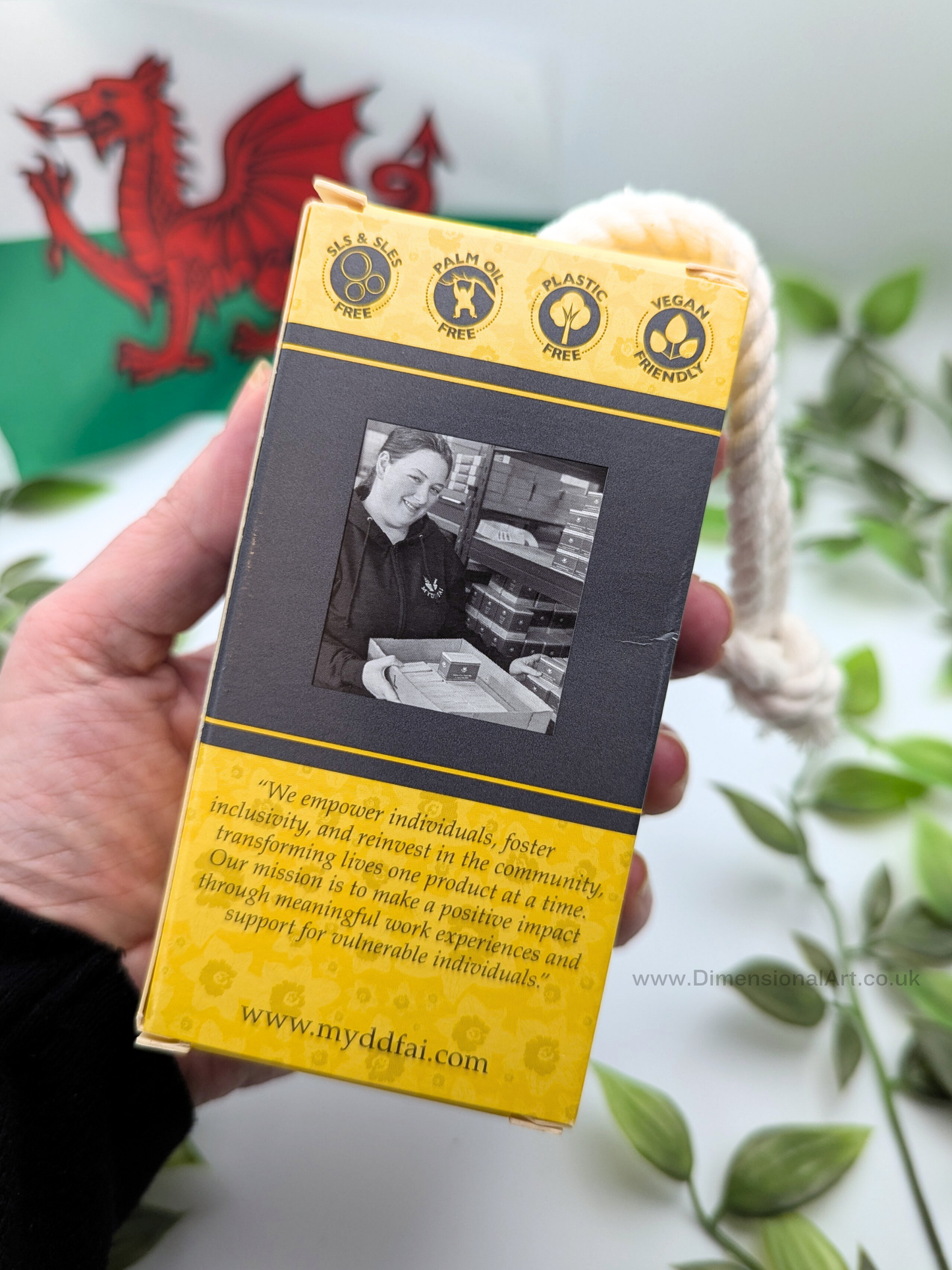 Soap with rope Cennin Pedr y Gwanwyn (Spring Daffodil)