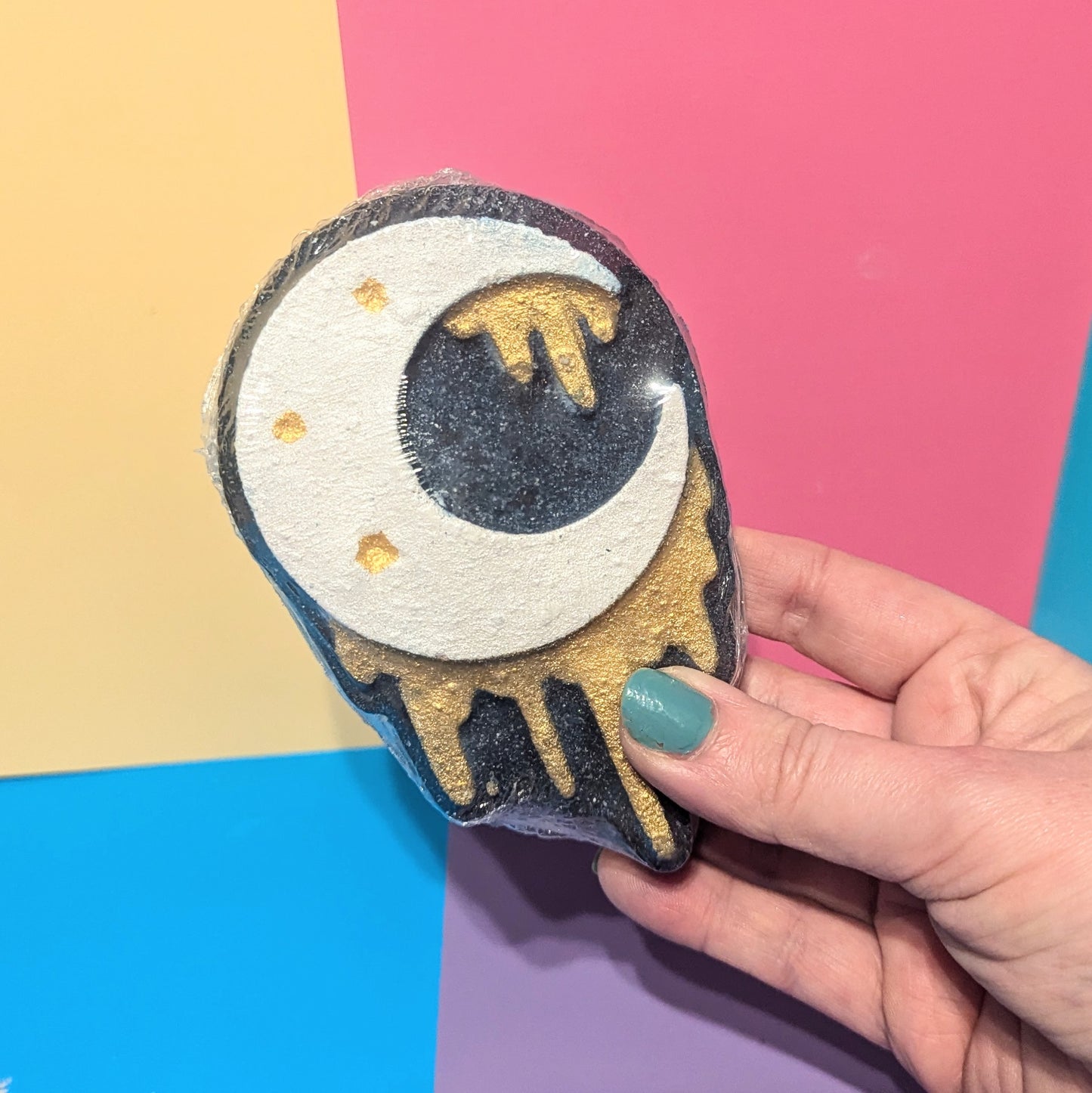 Moon Drip Bath Bomb