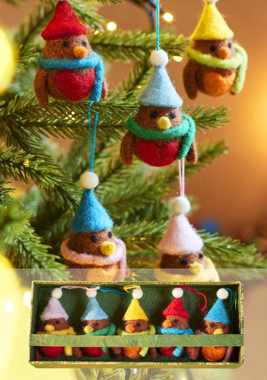 Set of 5 Hanging Felt Robin Decorations