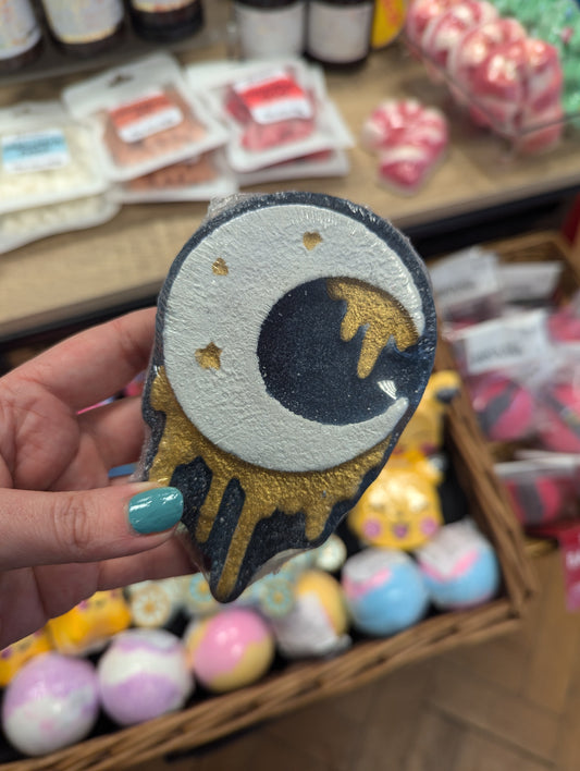 Moon Drip Bath Bomb